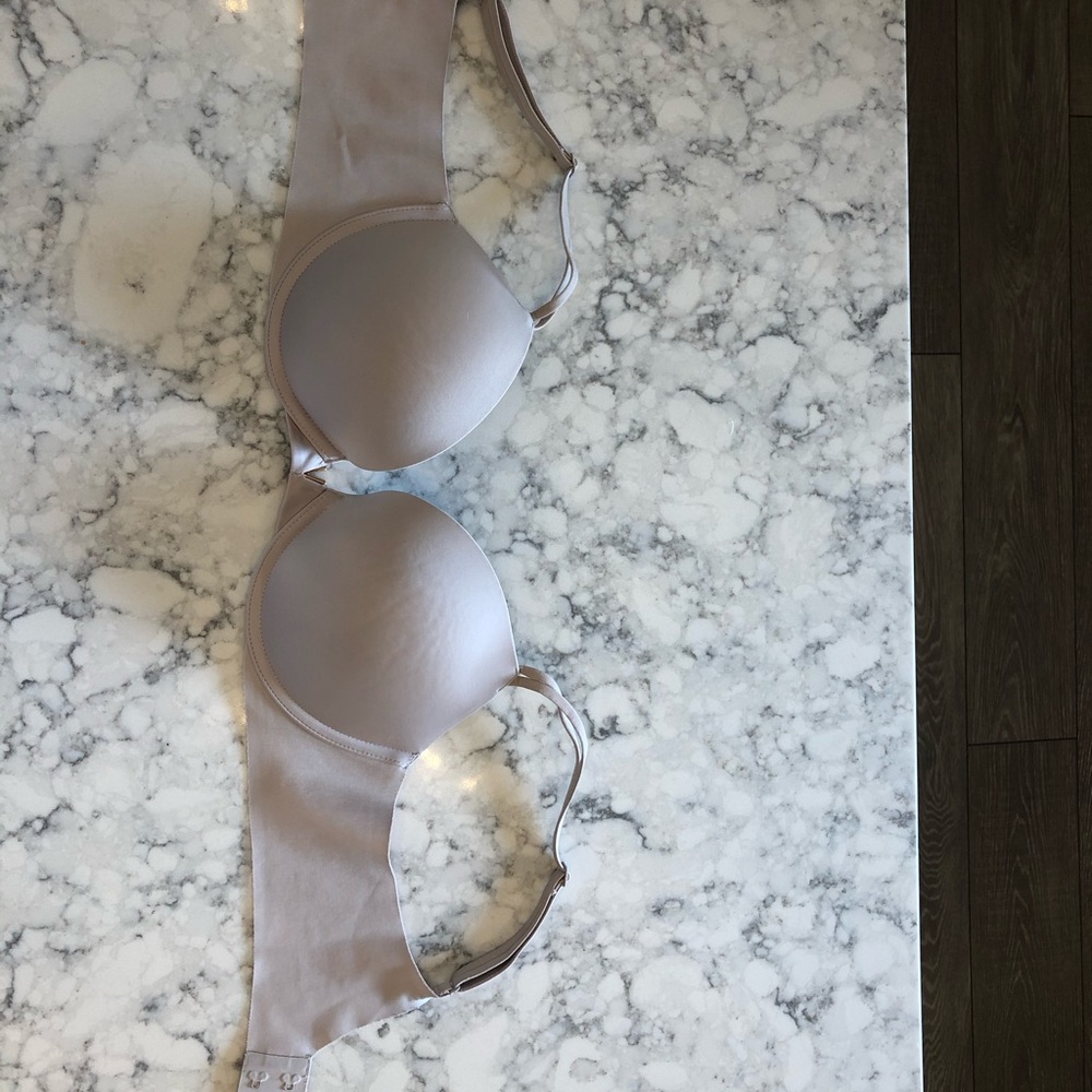 Body by Victoria push up bra